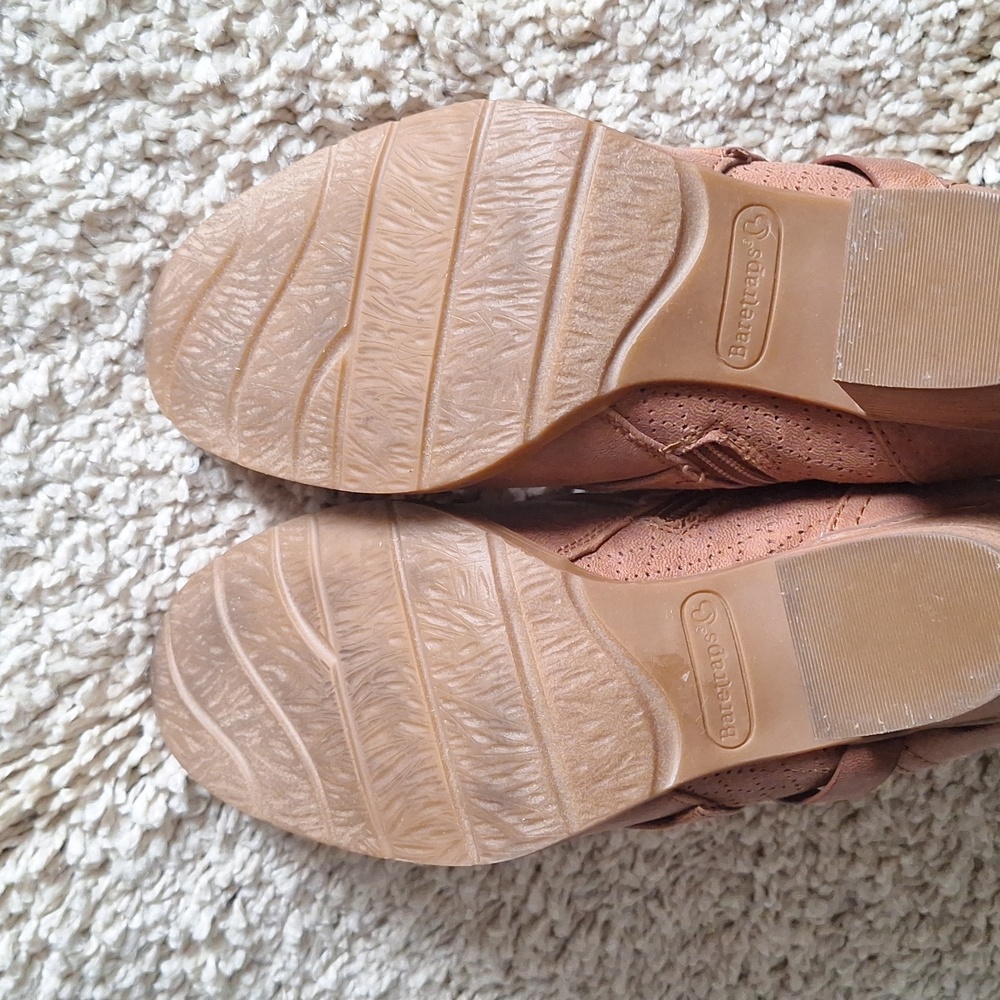 Baretraps Luna ankle bootie - Picture 13 of 13